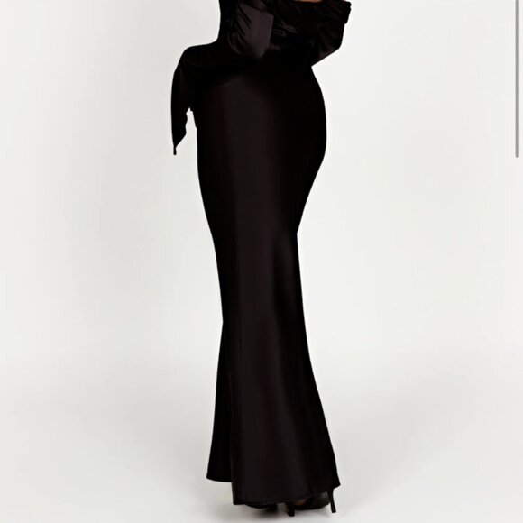 Meshki Giselle Off Shoulder Cowl Neck Satin Maxi Gown Dress XXS - NEW - Picture 5 of 15